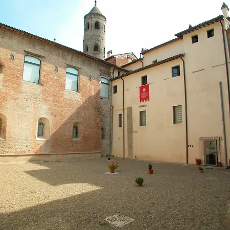 شقة فندقية Residenza Antica Canonica 3*