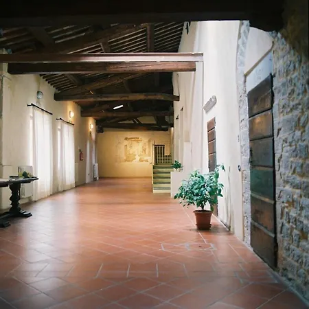 شقة فندقية Residenza Antica Canonica تْشيتّا دي كاستيلّو