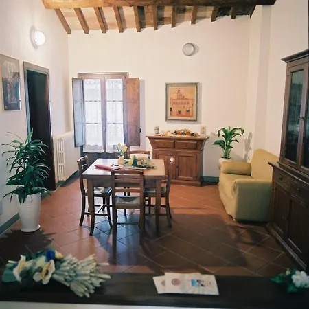 Residenza Antica Canonica Aparthotel 3*