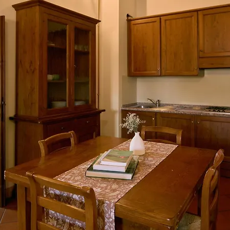 Residenza Antica Canonica شقة فندقية 3*