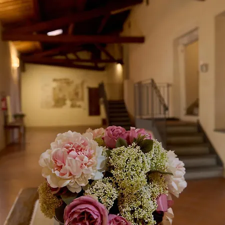 Residenza Antica Canonica تْشيتّا دي كاستيلّو