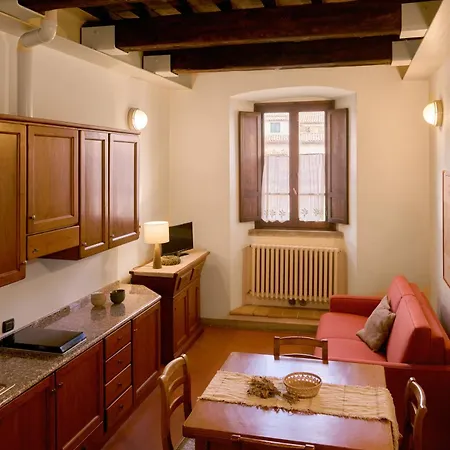 شقة فندقية Residenza Antica Canonica 3*