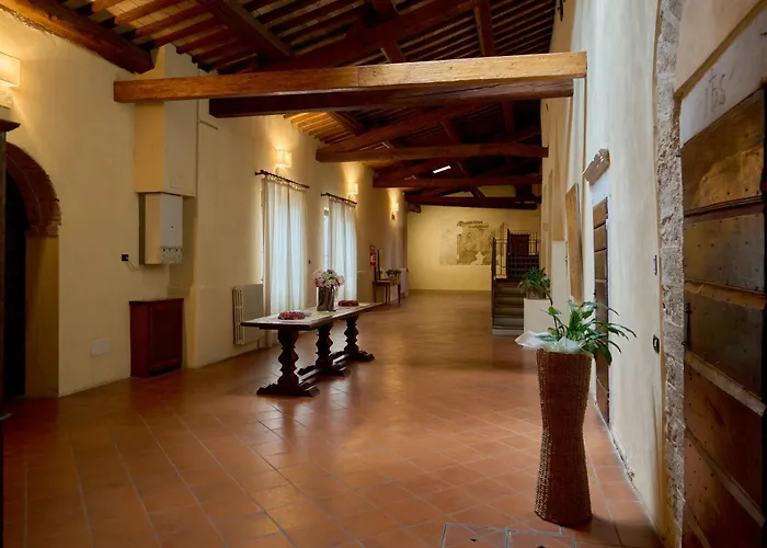 Apartmanhotel Residenza Antica Canonica 3*